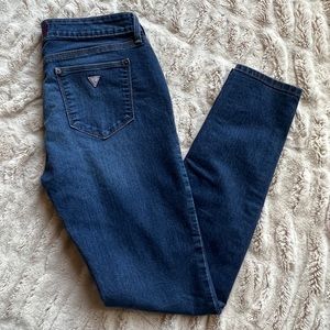 GUESS Medium Rise Curvy Skinny - Sienna Curvy Fit